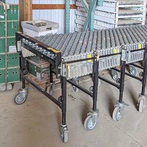 Flexible skatewheel conveyor