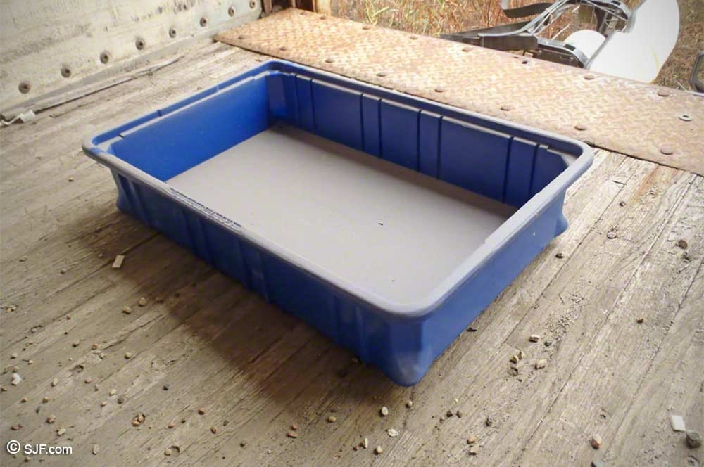 Used Collapsible Plastic Containers, Totes & Storage Bins